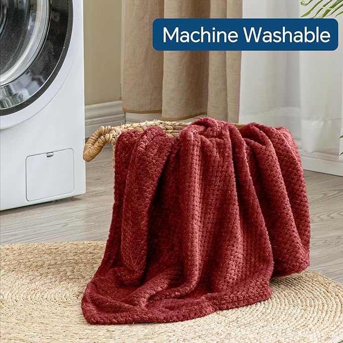 BEDELITE Travel Blanket with Bag, Ultra-Soft Jacquard Fleece Blanket with Luggage Sleeve & Backpack Clip, Airplane Blanket Travel Essentials, Burgundy