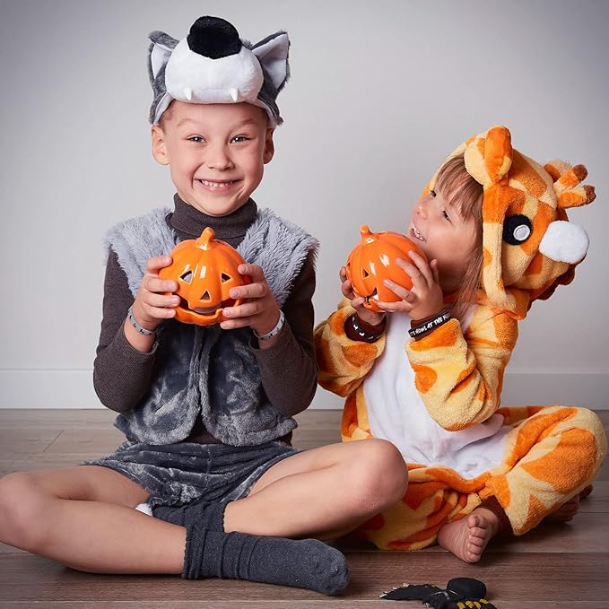 Junkin 30 Pieces Wolf Themed Party Rubber Bracelets,Silicone Wolf Animal Printed Baby Shower Wristbands Wolf Birthday Party Supplies for Boy Girl Animal Themed Parties (Let's Howl at The Moon)