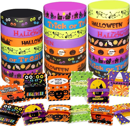 GuassLee Kids Halloween Party Favors Rubber Bracelets, 40pcs Halloween Silicone Wristbands and Cards for Kids Halloween Trick or Treat Gifts, Halloween Giveaways, Halloween Goodie Bag Fillers Supplies