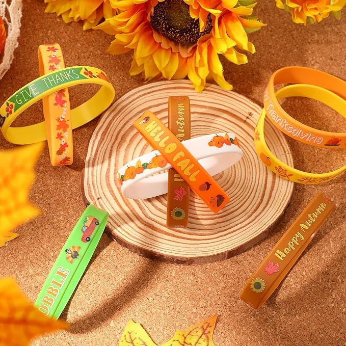 JUNEBRUSHS 24Pcs Thanksgiving Silicone Bracelets Rubber Wristbands Fall Party Favors for Kids Decorations for Autumn Thanksgiving Party Kids Stuffers Filler Accessories Gifts Supplies