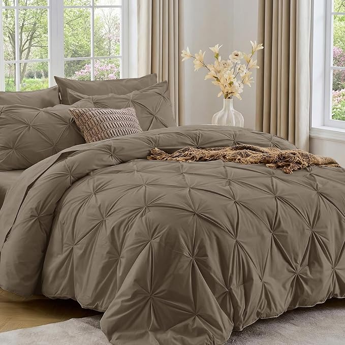 Sasttie Twin XL Comforter Set, 5-Piece Bed in a Bag, Pintuck Bedding Sets for All Season, Includes Comforter, Flat Sheet, Fitted Sheet, Pillowcase and Pillowsham, Brown