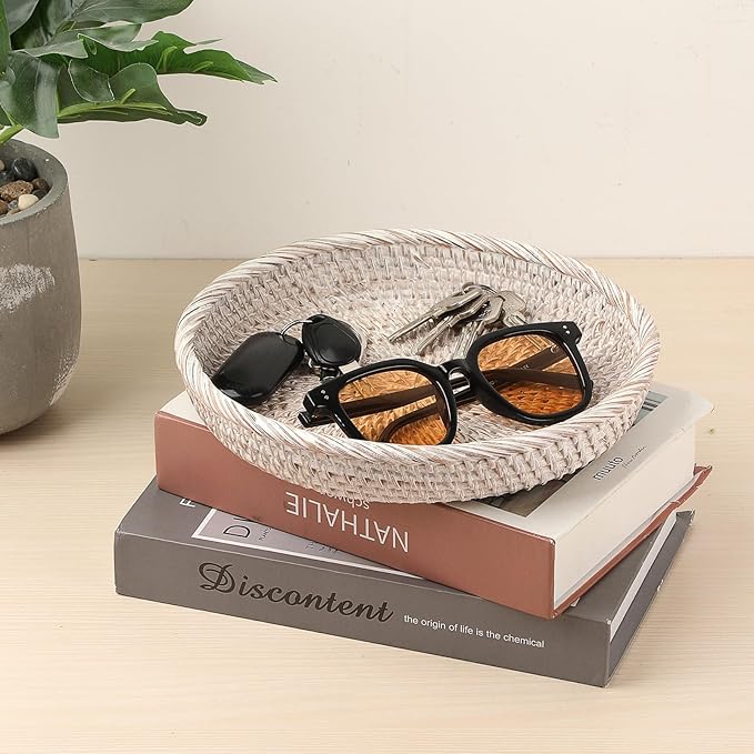 Hipiwe Round Key Bowl for Entryway, 9" Decorative Rattan Tray Woven Wicker Storage Holder Serving Basket Tray for Fruit Snacks Candy, Whitewash