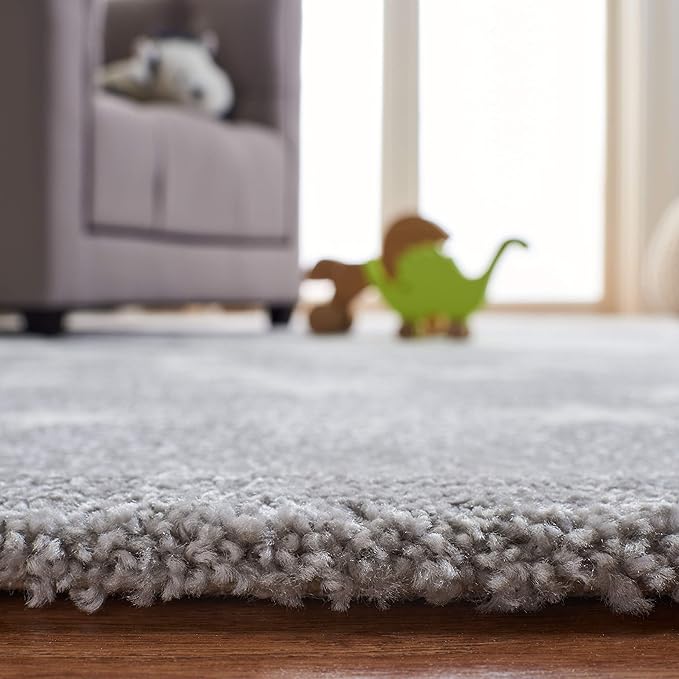 SAFAVIEH Carousel Kids Collection Runner Rug - 2'3" x 6', Light Grey & White, Non-Shedding & Easy Care, Ideal for High Traffic Areas for Boys & Girls in Playroom, Nursery, Bedroom (CRK135F)