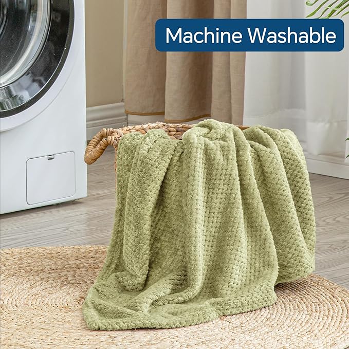 BEDELITE Travel Blanket with Bag, Ultra-Soft Jacquard Fleece Blanket with Luggage Sleeve & Backpack Clip, Airplane Blanket Travel Essentials, Sage Green