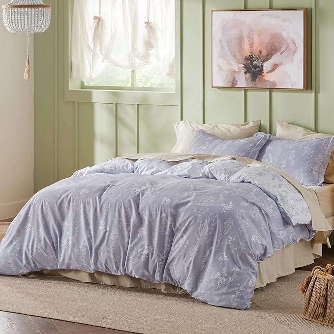 Bedsure Queen Comforter Set - Lavender Bed Set, 3 Pieces Cute Floral Bedding, 1 Soft Reversible Botanical Flowers Comforter and 2 Pillow Shams
