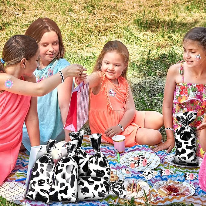 Chunful 148 Pcs Cow Party Favors Supplies Include Cute Cow Keychain Cow Print Gift Bag Elastic Cow Silicone Bracelets Cow Stickers Cow Animal Print Stickers for Kids Girl Shower Birthday(White)