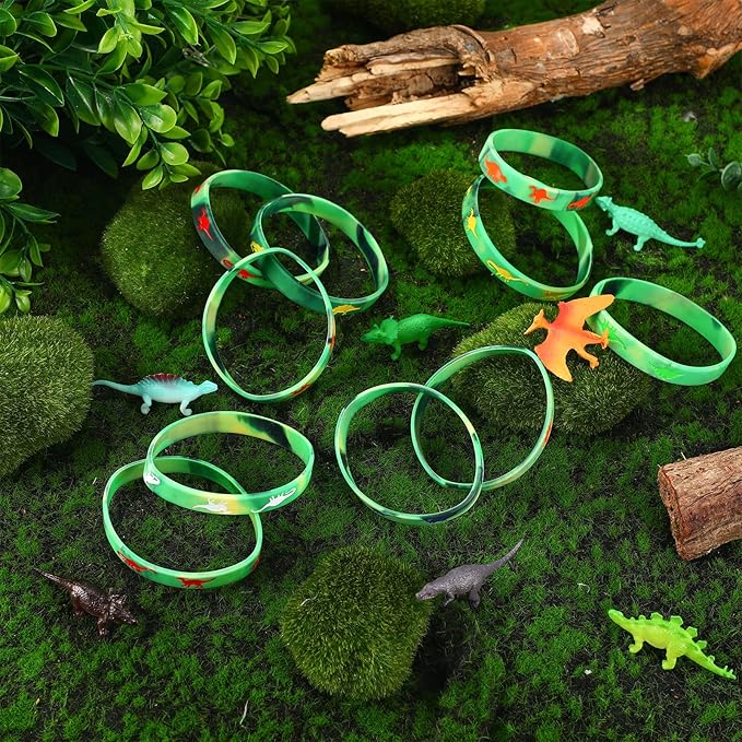 30 Pack Dinosaurs Silicone Wristbands Dinosaurs Wristband Bracelets Dinosaur Party Favors Bracelet Gifts Bag Stuffer for Jungle Dinosaur Themed Birthday Party Supplies (Green)