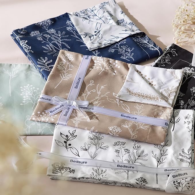 Bedsure King Comforter Set - Light Taupe Bed Set, 3 Pieces Cute Floral Bedding, 1 Soft Reversible Botanical Flowers Comforter and 2 Pillow Shams