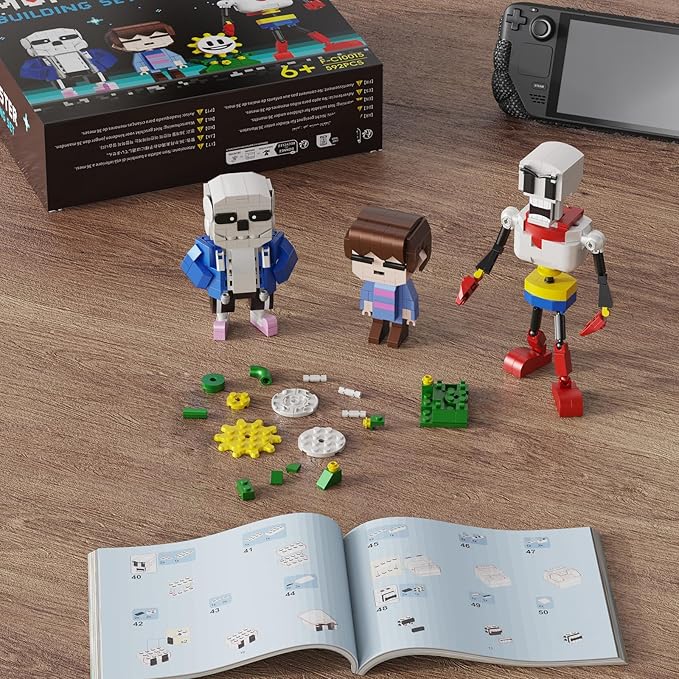 Classic Popular Games Action Figures Building Kit 4 in 1, Horror Game Blue and Red Skull Anime Character Building Toy Compatible with Lego, for Boys Grils Kids Age 6+ (592 PCS)