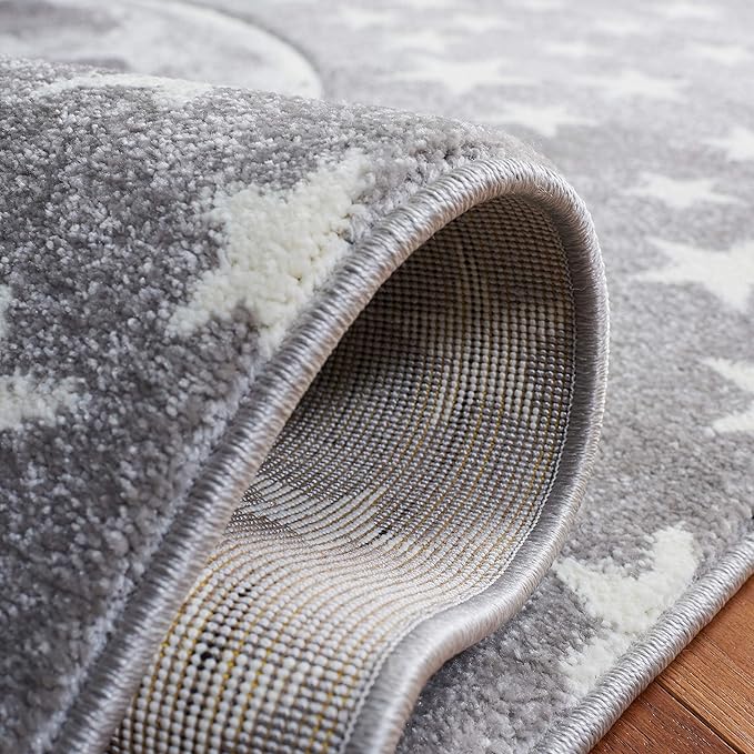 SAFAVIEH Carousel Kids Collection Runner Rug - 2'3" x 6', Light Grey & White, Non-Shedding & Easy Care, Ideal for High Traffic Areas for Boys & Girls in Playroom, Nursery, Bedroom (CRK135F)