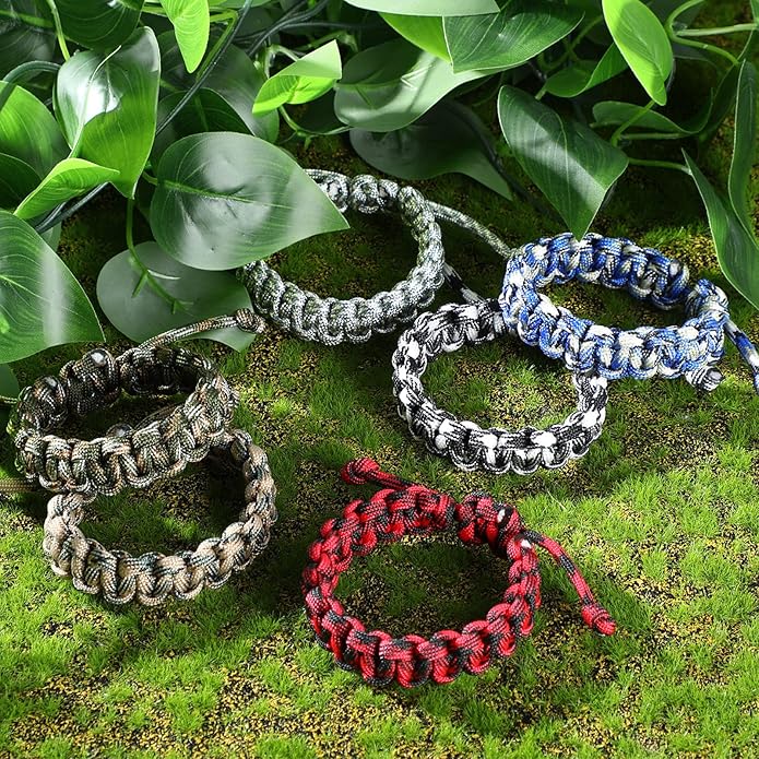 Inbagi 50 Pieces Adjustable Paracord Bracelets Bulk Friendship Bracelets Camo Parachute Survival Bracelet Braided Wristband for Women Men Camping Climbing Theme Party Favor, 6 Colors