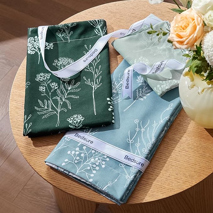 Bedsure King Comforter Set - Mineral Blue Bed Set, 3 Pieces Cute Floral Bedding, 1 Soft Reversible Botanical Flowers Comforter and 2 Pillow Shams