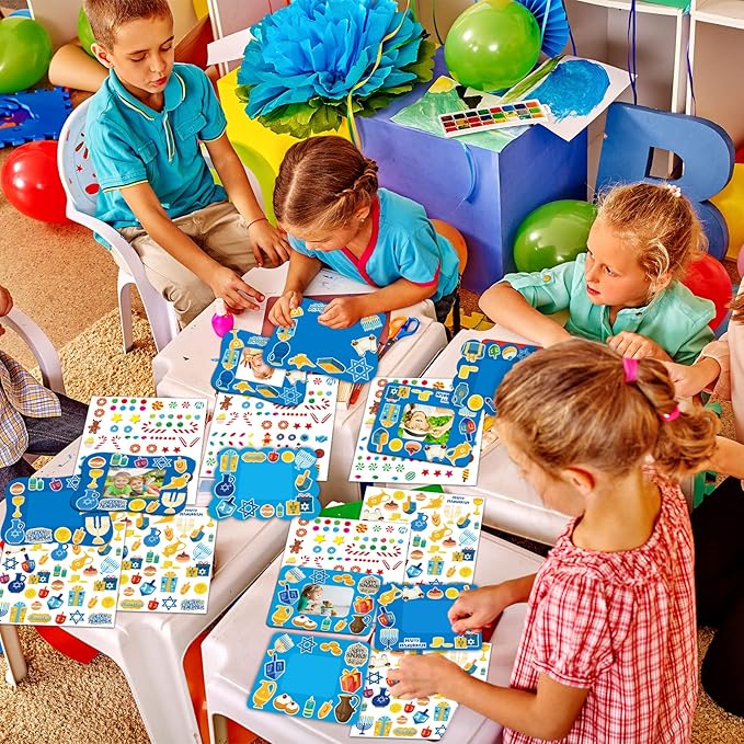 30 Packs Hanukkah Picture Frame Craft Kits for Kids Hanukkah DIY Craft Set with Menorah Dreidel Jewish Festival Stickers Home Classroom Indoor Game Activities