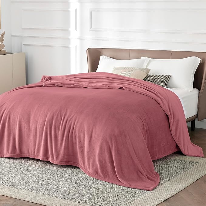Bedsure GentleSoft Twin XL Fleece Blanket Dorm Bedding - Lightweight Soft Cozy Blankets for Bed, Sofa, Couch, Travel, Camping, Dusty Rose, 66"x90"