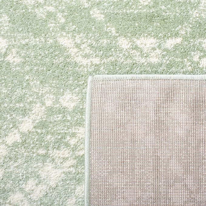 SAFAVIEH Adirondack Collection Accent Rug - 4' x 6', Green & Ivory, Modern Distressed Design, Non-Shedding & Easy Care, Ideal for High Traffic Areas in Entryway, Living Room, Bedroom (ADR131Y)