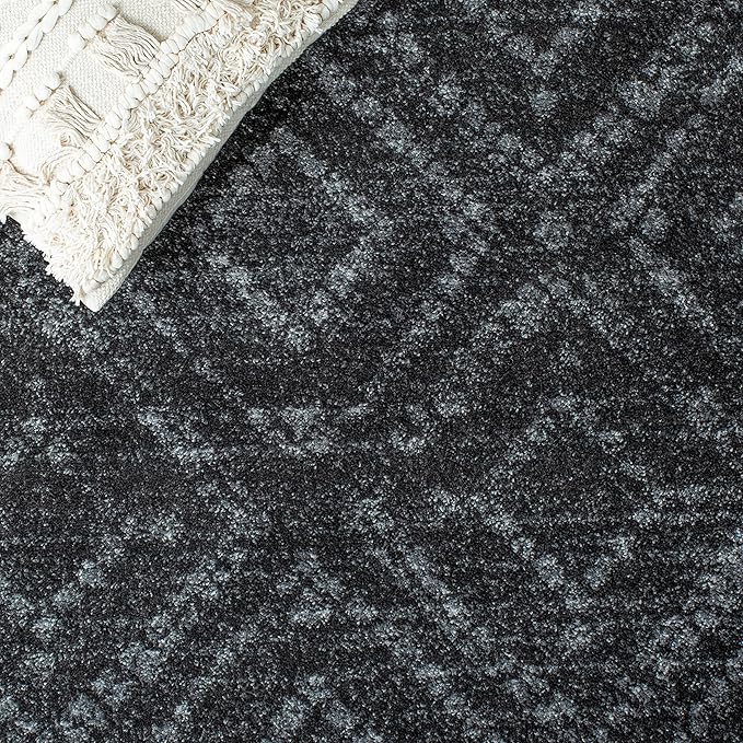 SAFAVIEH Adirondack Collection Runner Rug - 2'6" x 8', Dark Grey & Grey, Modern Diamond Distressed Design, Non-Shedding & Easy Care, Ideal for High Traffic Areas in Living Room, Bedroom (ADR131F)