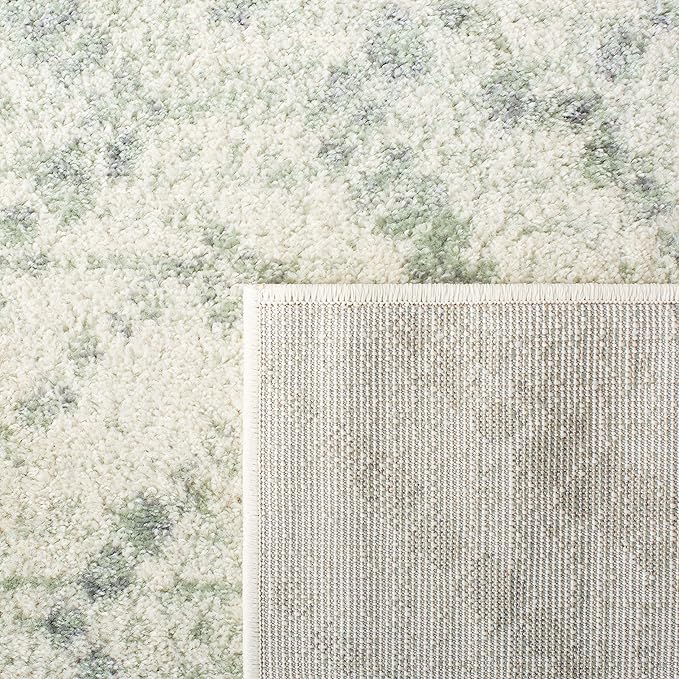 SAFAVIEH Adirondack Collection Runner Rug - 2'6" x 8', Ivory & Green, Modern Diamond Distressed Design, Non-Shedding & Easy Care, Ideal for High Traffic Areas in Living Room, Bedroom (ADR131X)